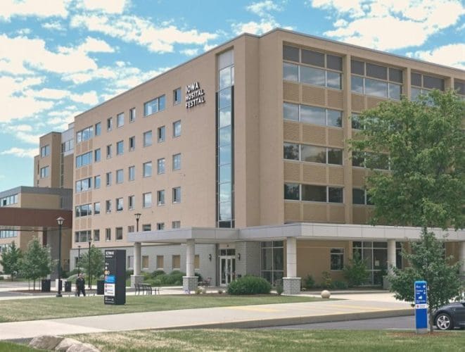 Iowa hospitals and medical centers